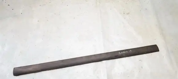 Renault 19 Rear door trim (molding) 7700803455