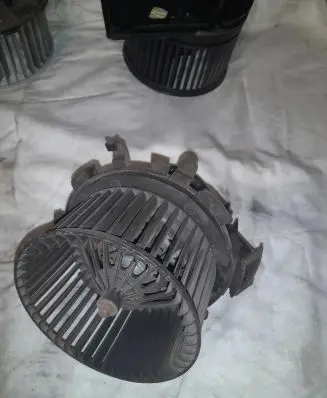 Renault Master II Heater fan/blower 4017H05224