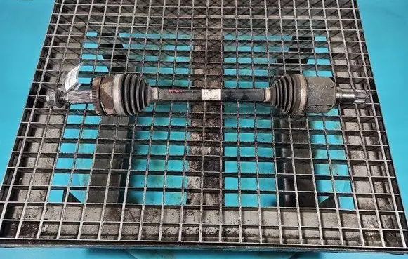 Front driveshaft