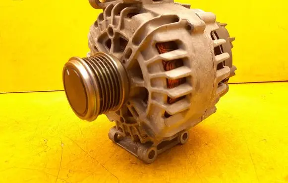 Seat Ibiza IV (6J,6P) Generator/alternator 06J903023B
