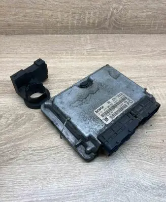 Opel Zafira A Engine control unit/module ECU 24417169 24445098 0281010268