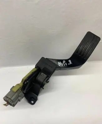 Ford Focus Accelerator throttle pedal 2M519F836AE