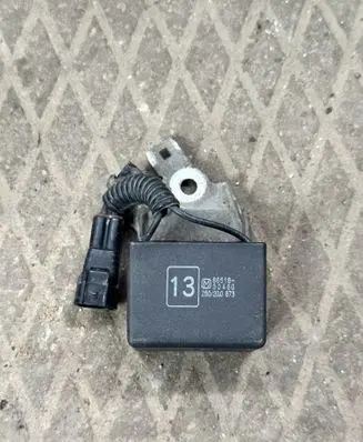 Lexus GS 300 350 430 450H Sensor 8651630460