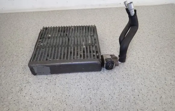 Air conditioning (A/C) radiator (interior)