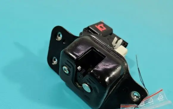 Fiat Freemont Tailgate/trunk/boot lock/catch/latch IMPRK1559551