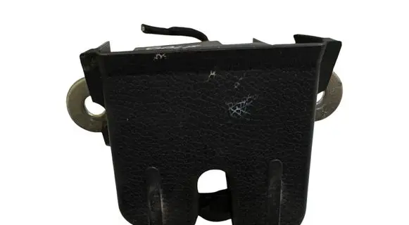 Volkswagen Golf Plus Tailgate/trunk/boot lock/catch/latch 5M0827505B