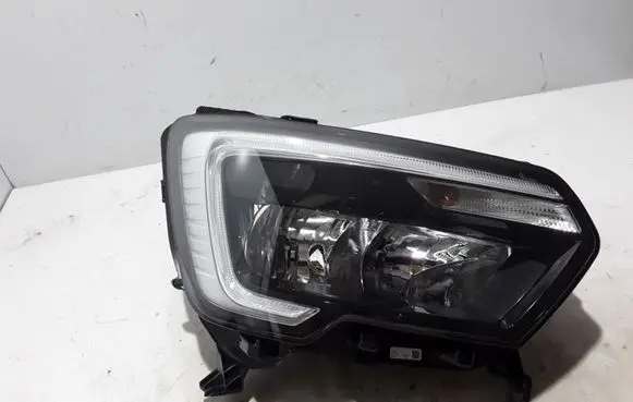Renault Master III Headlight/headlamp 260107625R