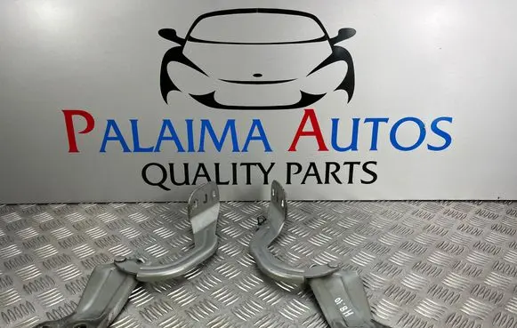 Ford Focus Engine bonnet/hood hinges BM51A16801AD