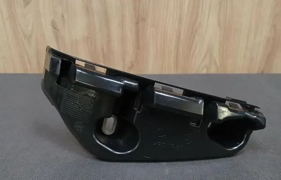Mercedes-Benz E A207 Rear bumper mounting bracket 2078850365 A2078850365