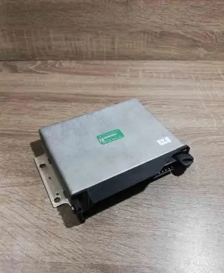 Subaru Legacy Engine control unit/module ECU 27526AE010 Z8700148