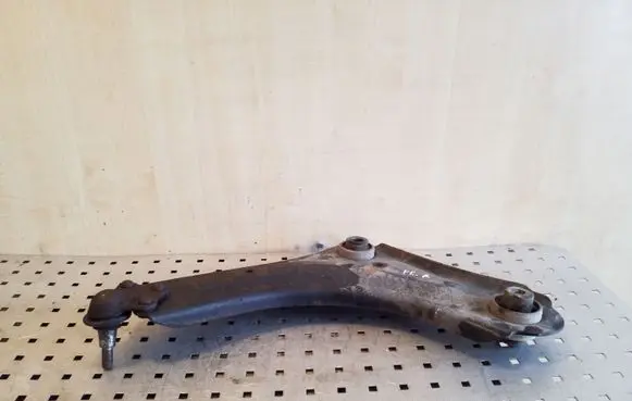 Renault Megane III Front lower control arm/wishbone