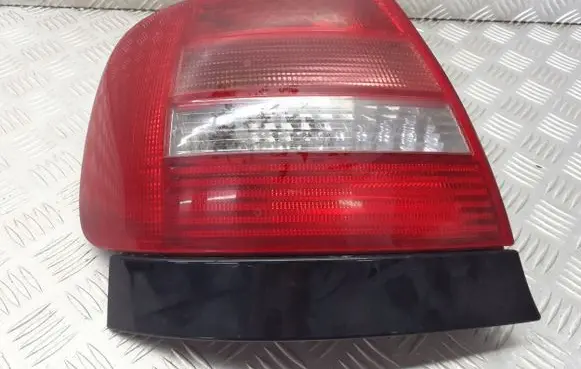 Audi A4 S4 B5 8D Number plate light 289901