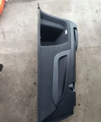 Audi Q7 4L Trunk/boot side trim panel 4L0863879