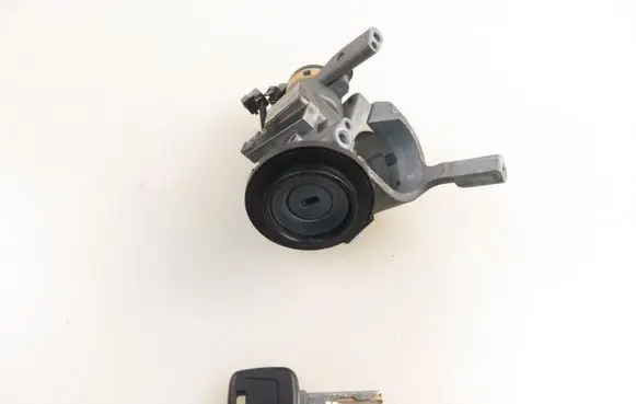 Volvo S40, V40 Ignition lock