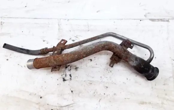 Fuel tank filler neck pipe