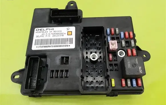 Chevrolet HHR Comfort/convenience module 25906892