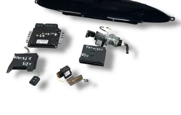 Engine ECU kit and lock set
