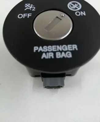 Hyundai Kona I Passenger airbag on/off switch 