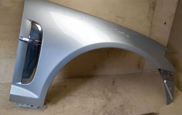 Jaguar XF Fender 8X2316E004A 8X231634
