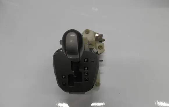 KIA Carens III Gear shifter/selector KIA67453212
