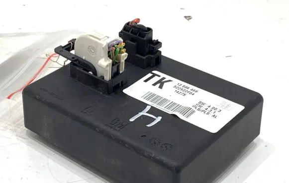 Opel Zafira C Tow bar trailer control unit/module 13586468