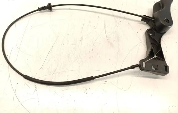 Engine bonnet (hood) release handle