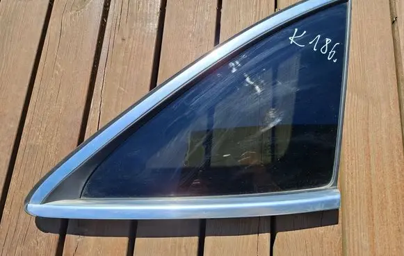 Mercedes-Benz EQC Rear side window 18519629
