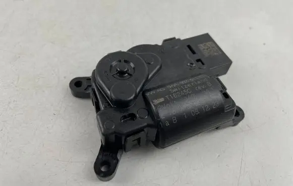 Volkswagen Arteon Shooting Brake Air flap motor/actuator 5WA907511C