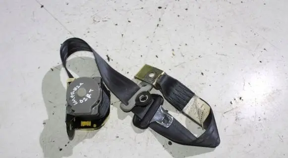 Subaru Legacy Front seatbelt 7S1610P