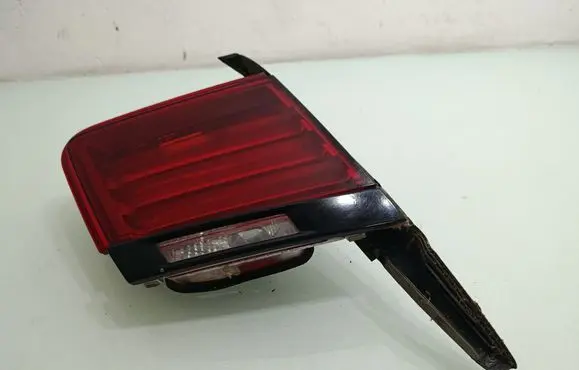 BMW 7 F01 F02 F03 F04 Tailgate rear/tail lights 7182205