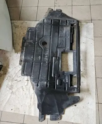 Renault Master II Engine splash shield/under tray 8200026158