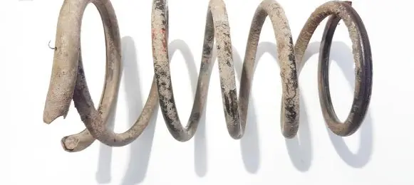 Nissan X-Trail T30 Rear coil spring