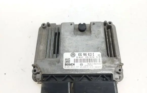 Skoda Roomster (5J) Engine control unit/module 03G906013E 03G906013 0281013443