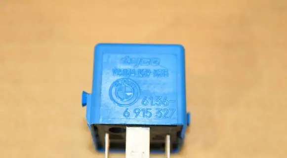 BMW X5 E53 Other relay 6915327