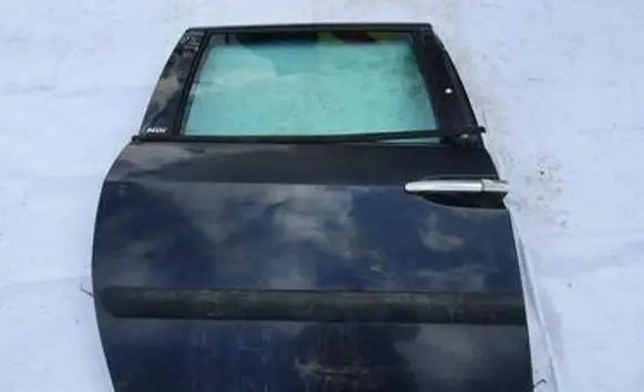 Rear door