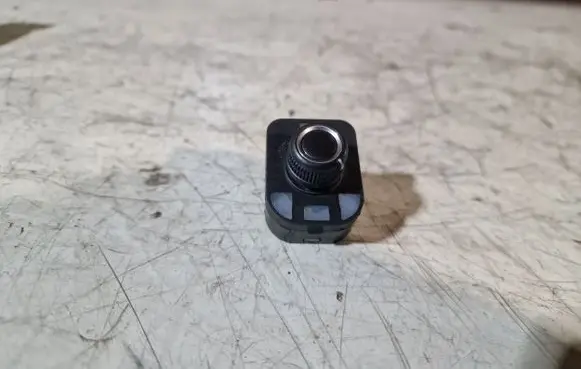 Audi A5 8T 8F Wing mirror switch 8K0959565C