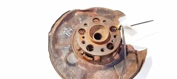 Mercedes-Benz C W203 Rear wheel hub 