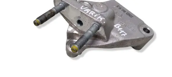 KIA Xceed Engine mounting bracket 
