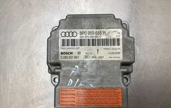 Audi A3 S3 8P Airbag control unit/module 8P0959655H 0285001857