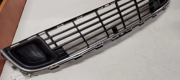 Citroen C5 Front bumper lower grill 9681052677