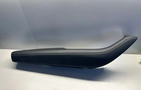 Audi Q8 Front door window switch trim 4M8867165B 36232218 AU5363ZSBAAL