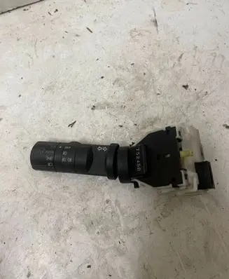Nissan X-Trail T31 Indicator stalk 7524SD