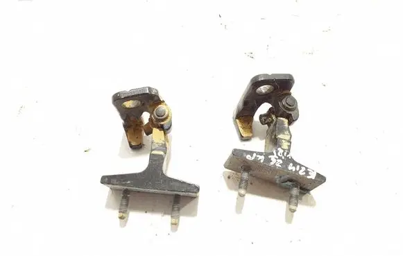 Mercedes-Benz E W214 Front door upper hinge A2147202801