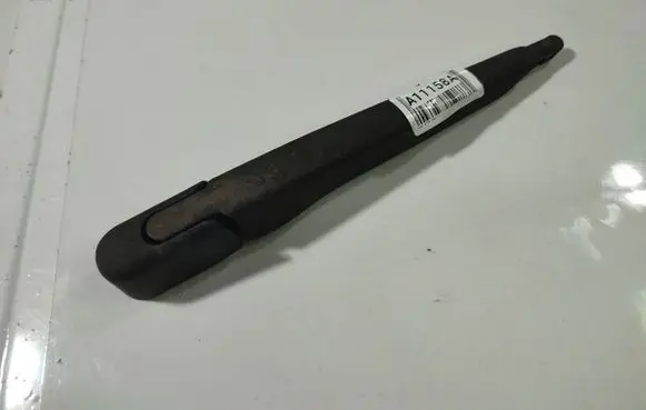 Opel Astra H Rear wiper blade arm 