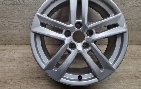 Audi A4 S4 B9 8W R17 alloy rim 8W0601025P