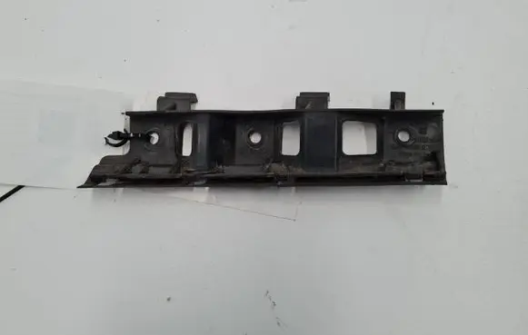 Volkswagen PASSAT B6 Front bumper mounting bracket 3C0807183