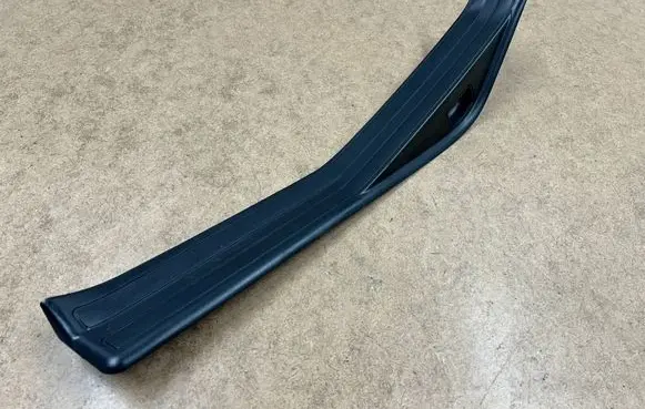 BMW 3 E46 Side skirt rear trim 51478219191 8219191