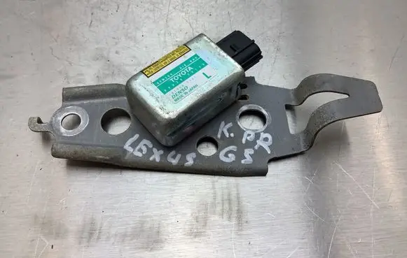 Lexus GS 300 350 430 450H Airbag deployment crash/impact sensor 8983030130 1879001761