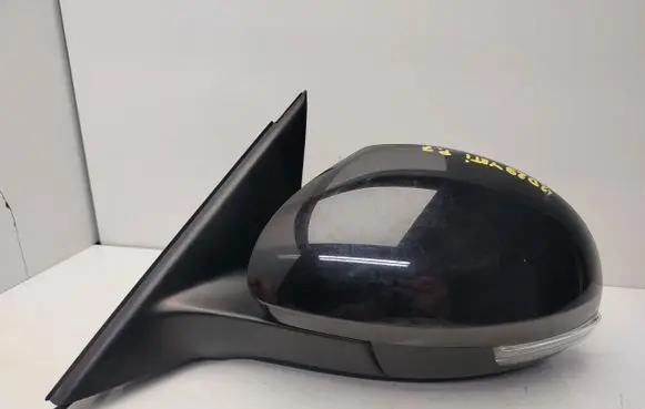 Skoda Yeti (5L) Front door electric wing mirror