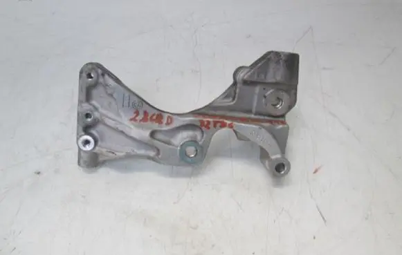 Chrysler Voyager Engine mounting bracket
